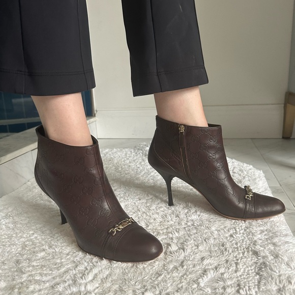 Gucci Margaux Guccissima Chocolate Ankle Booties Size 10. In Very Good Condition - Picture 11 of 12